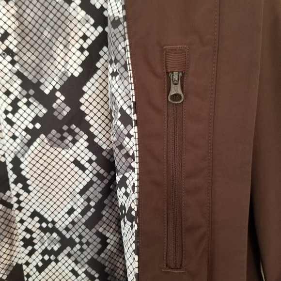 Lululemon It's Definitely Raining Jacket - Picture 8 of 16